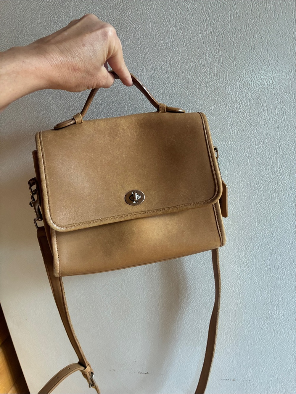 Coach vintage camel court bag rare tan camel color